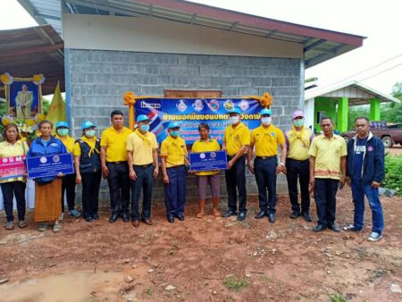 112453656 2940420182736128 4319933408421428960 N