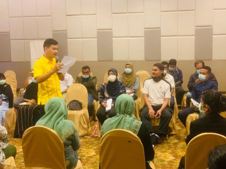 153360330 3831415913585406 5929967680722254730 O