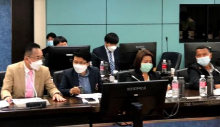 254bd3bf9aa81f2780eb75405f8d4d2de90bdd66c0a9f4cfd7d8c6127a0fdde8