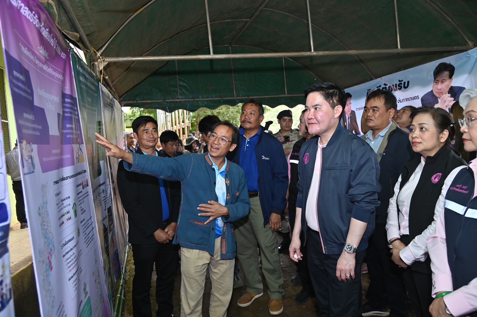 Line Album 181068 251018 71