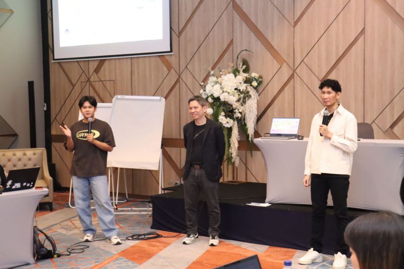 Line Album 2025.11.3 251105 1