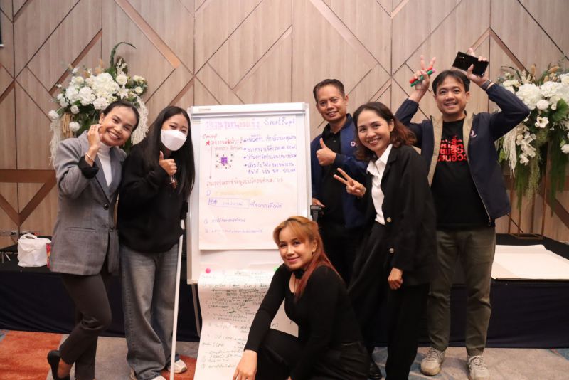 Line Album 2025.11.3 251106 1