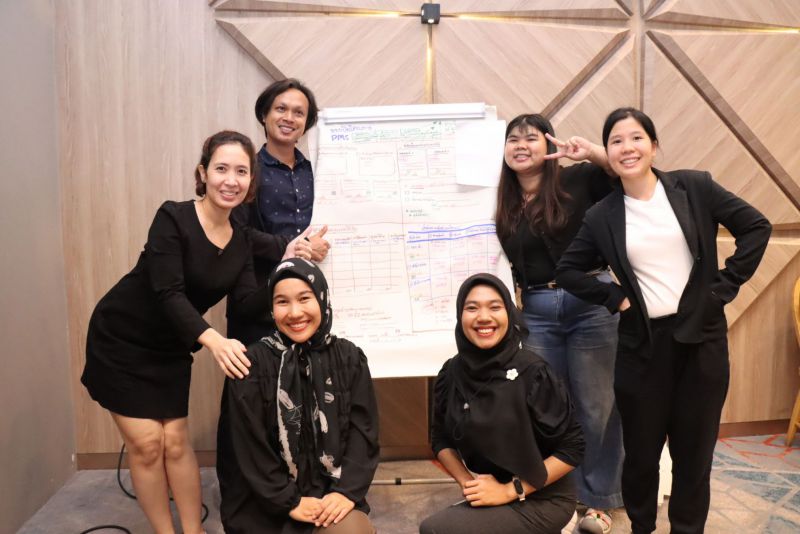 Line Album 2025.11.3 251106 2