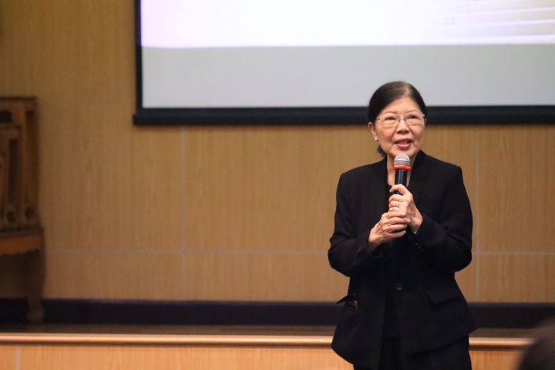 Line Album 2025.12.2 251202 3