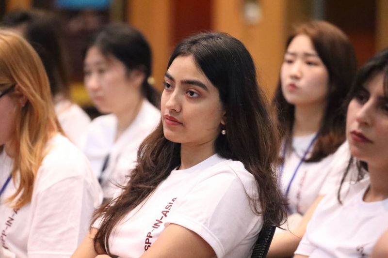 Line Album 2025.12.2 251202 5