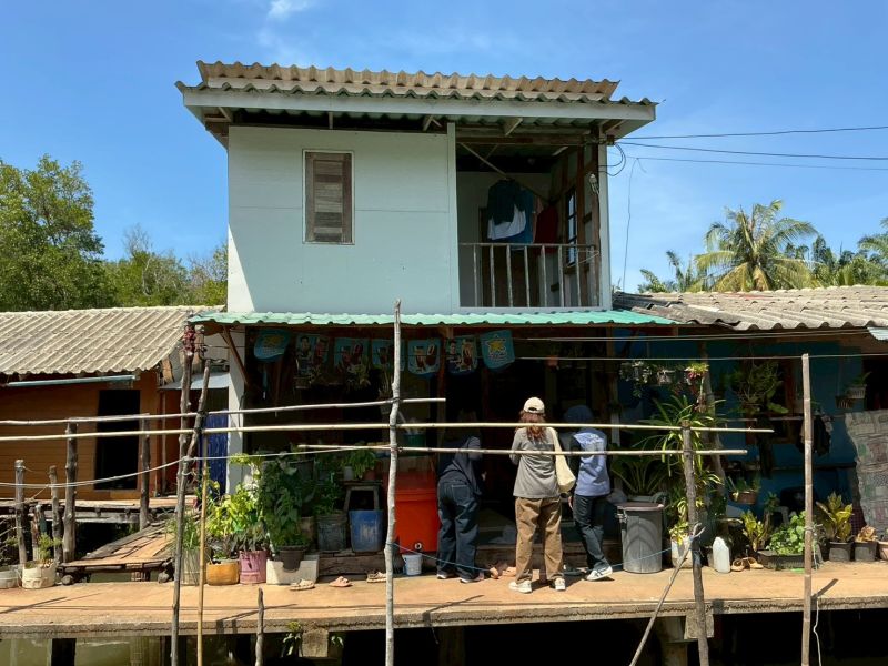 Line Album กลุ่มบ้านท่าปาหรี 260309 3